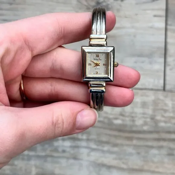 Willow Bay Two Tone Square Watch Roman Dial Bracelet Petite Hinge Antique Vtg - Picture 5 of 8